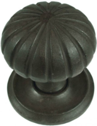 Türknopf Eisen massiv antik patiniert Grundplatte 95 mm Knopf 85 mm