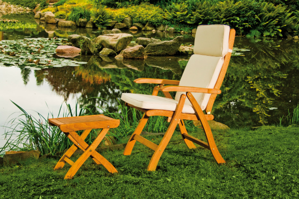 Fußablage und Hocker aus Robinie | Produktlinie: Kansas Fussablage Hocker Robinie Kansas