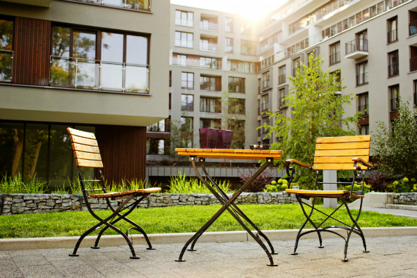 Einfach aufklappen und das Sommerwetter genießen