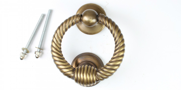 Patinierter Ring-Türklopfer in Seiloptik aus massivem Messing in professioneller Qualität tuerklopfer-ring-messing-patiniert