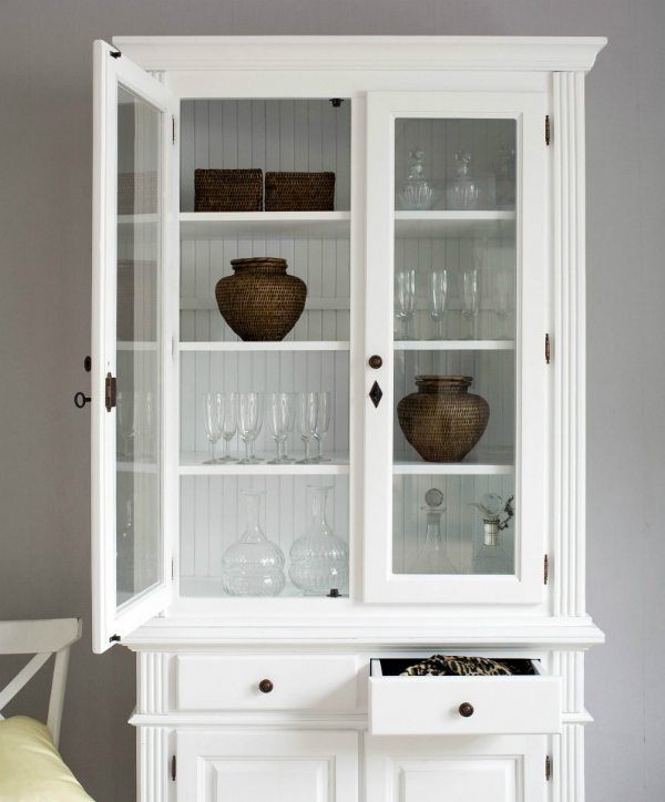 pascal-aufsatz-schrank-vitrine-pinie-weiss