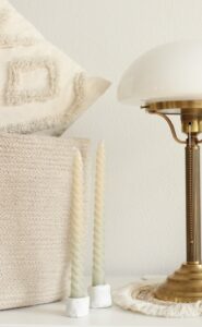 Pilzkopfleuchte und Dekoelemente im Boho Style